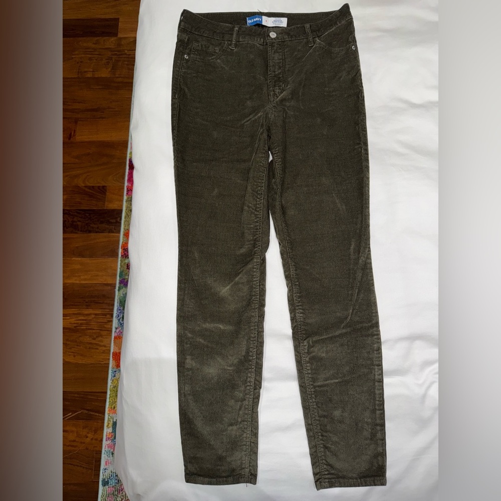 Old Navy High-Rise Rockstar Super Skinny Corduroys - Olive